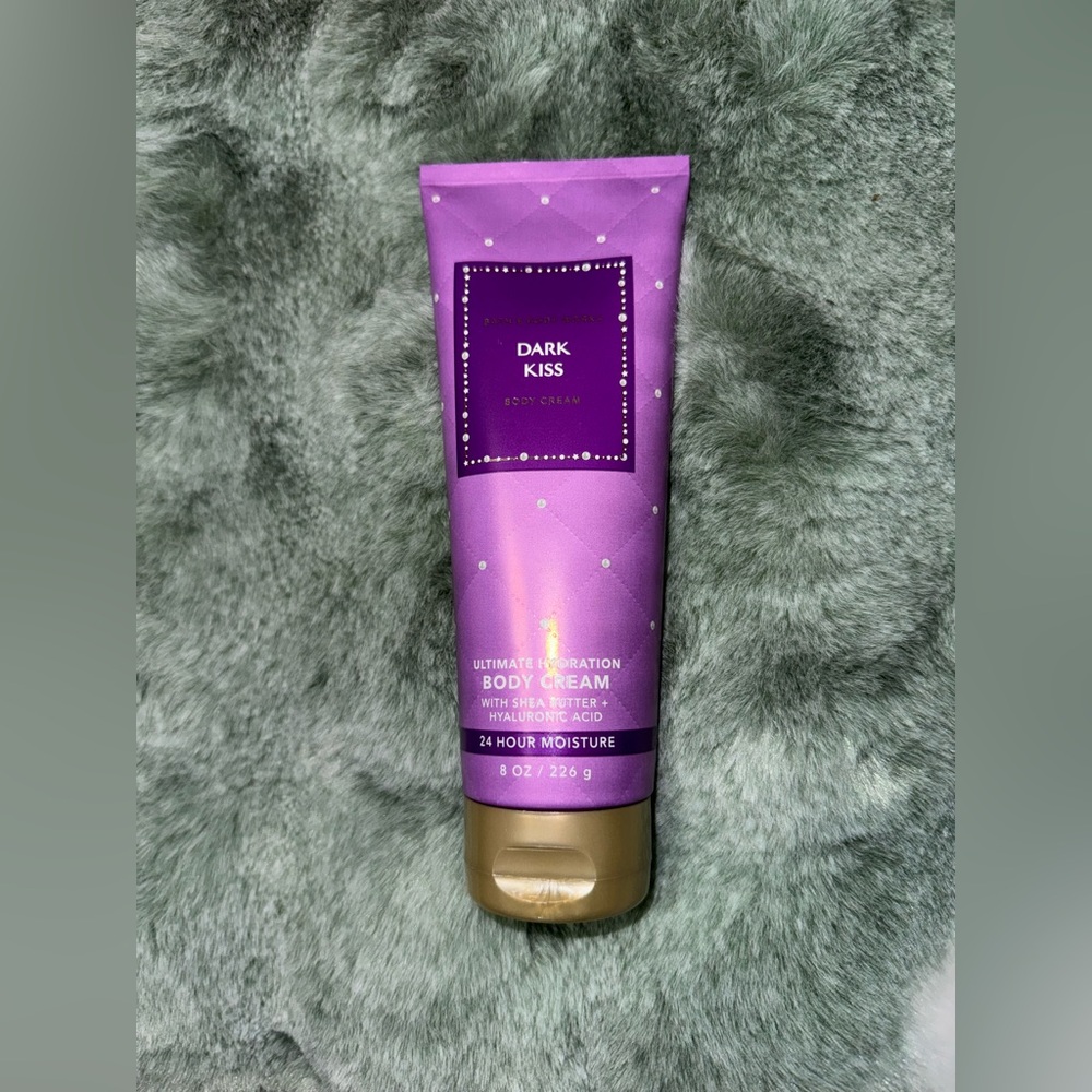 NEW Bath & Body Works DARK KISS body cream